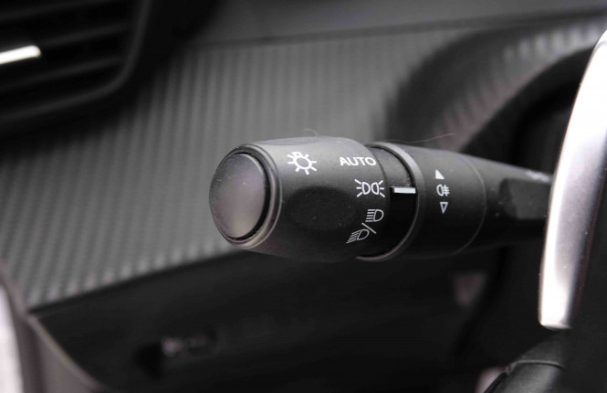 PEUGEOT_PEUGEOT_2008_2551287_15.jpg PEUGEOT_PEUGEOT_2008_2551287_15.jpg