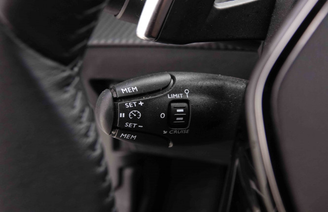 PEUGEOT_PEUGEOT_2008_2551287_17.jpg PEUGEOT_PEUGEOT_2008_2551287_17.jpg