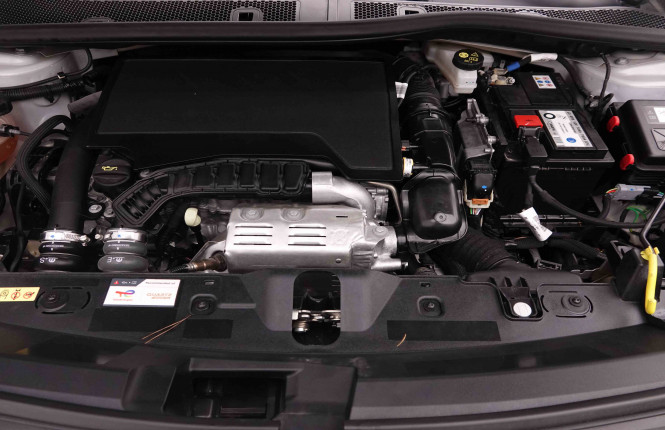 PEUGEOT_PEUGEOT_2008_2551287_22.jpg PEUGEOT_PEUGEOT_2008_2551287_22.jpg