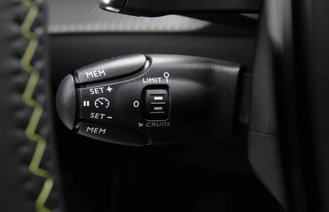 PEUGEOT_PEUGEOT_2008_2551421_18.jpg PEUGEOT_PEUGEOT_2008_2551421_18.jpg