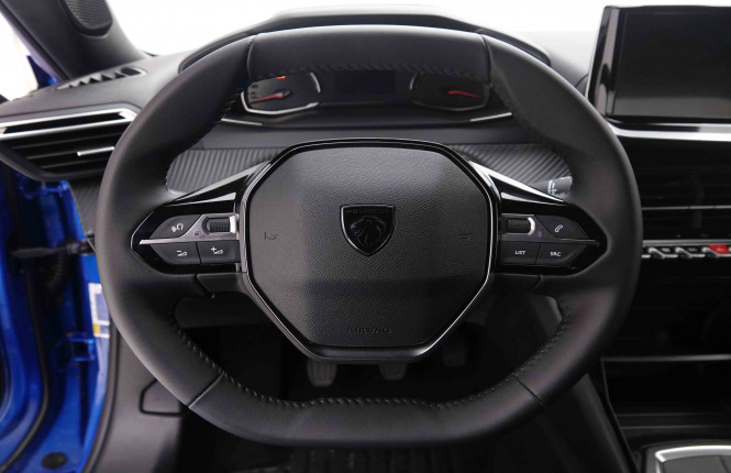 PEUGEOT_PEUGEOT_2008_2551426_8.jpg