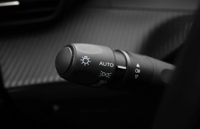 PEUGEOT_PEUGEOT_2008_2651905_16.jpg PEUGEOT_PEUGEOT_2008_2651905_16.jpg