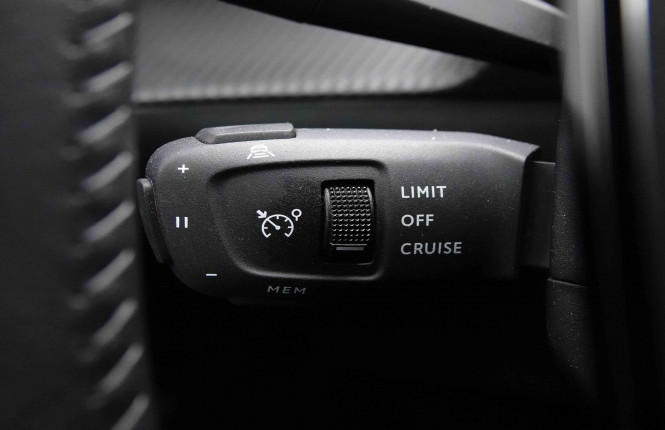 PEUGEOT_PEUGEOT_2008_2651905_18.jpg PEUGEOT_PEUGEOT_2008_2651905_18.jpg