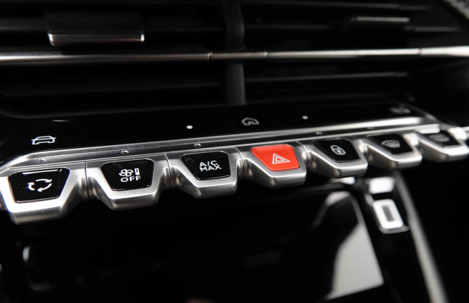 PEUGEOT_PEUGEOT_2008_2651908_14.jpg