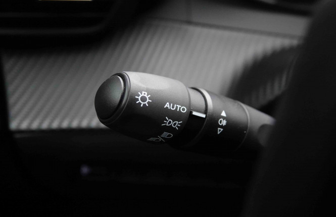 PEUGEOT_PEUGEOT_2008_2651915_16.jpg