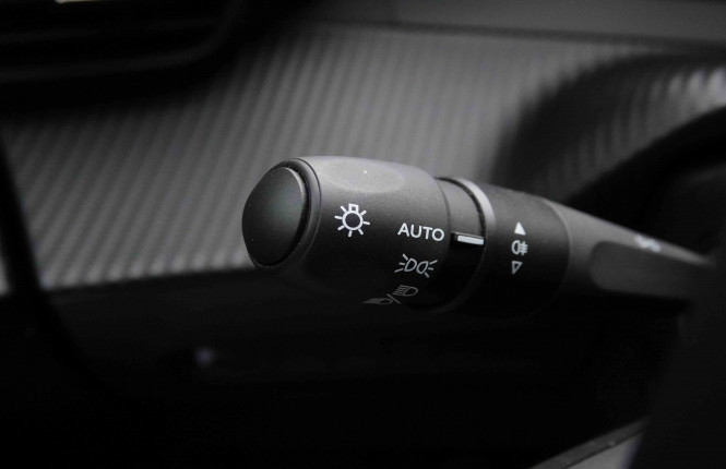 PEUGEOT_PEUGEOT_2008_2651916_16.jpg PEUGEOT_PEUGEOT_2008_2651916_16.jpg