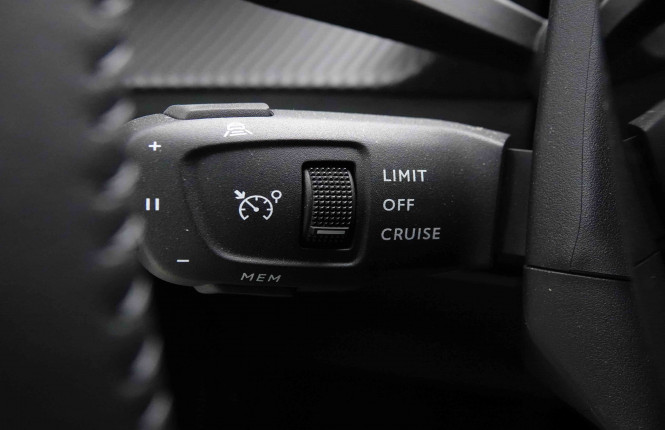 PEUGEOT_PEUGEOT_2008_2651916_18.jpg PEUGEOT_PEUGEOT_2008_2651916_18.jpg