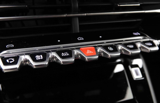 PEUGEOT_PEUGEOT_2008_2651919_14.jpg PEUGEOT_PEUGEOT_2008_2651919_14.jpg