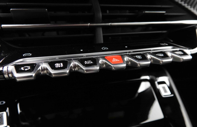 PEUGEOT_PEUGEOT_2008_2652064_14.jpg PEUGEOT_PEUGEOT_2008_2652064_14.jpg