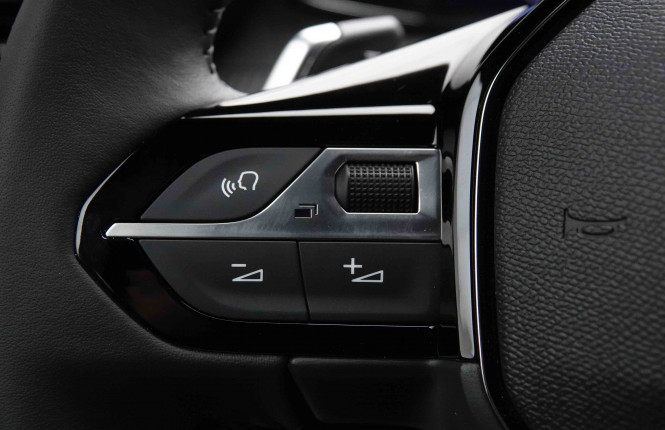 PEUGEOT_PEUGEOT_2008_2652064_19.jpg PEUGEOT_PEUGEOT_2008_2652064_19.jpg