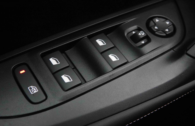 PEUGEOT_PEUGEOT_2008_2652066_21.jpg PEUGEOT_PEUGEOT_2008_2652066_21.jpg