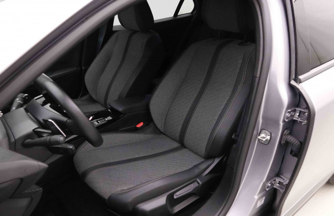 PEUGEOT_PEUGEOT_2008_2652077_6.jpg