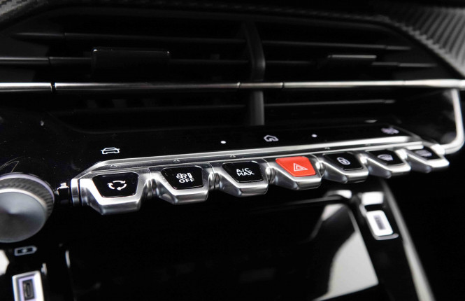 PEUGEOT_PEUGEOT_2008_2652237_38.jpg PEUGEOT_PEUGEOT_2008_2652237_38.jpg