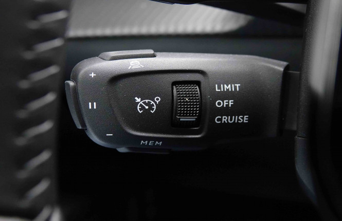 PEUGEOT_PEUGEOT_2008_2652237_42.jpg PEUGEOT_PEUGEOT_2008_2652237_42.jpg