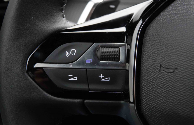 PEUGEOT_PEUGEOT_2008_2652237_43.jpg PEUGEOT_PEUGEOT_2008_2652237_43.jpg