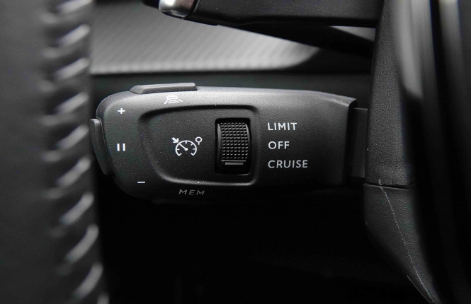 PEUGEOT_PEUGEOT_2008_2652238_72.jpg PEUGEOT_PEUGEOT_2008_2652238_72.jpg