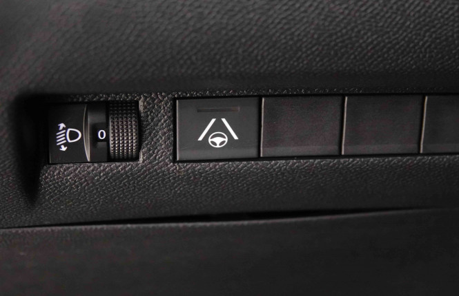 PEUGEOT_PEUGEOT_2008_2652251_22.jpg PEUGEOT_PEUGEOT_2008_2652251_22.jpg