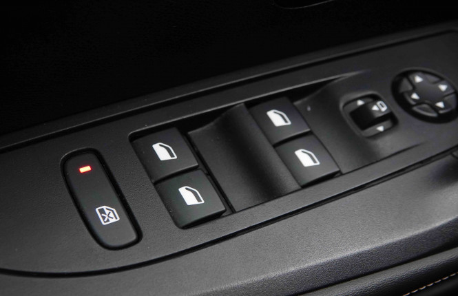 PEUGEOT_PEUGEOT_2008_2652827_76.jpg PEUGEOT_PEUGEOT_2008_2652827_76.jpg