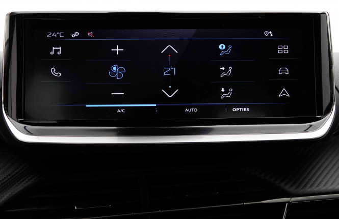 PEUGEOT_PEUGEOT_2008_2653086_9.jpg