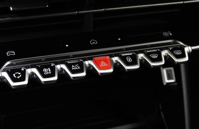 PEUGEOT_PEUGEOT_2008_2653088_13.jpg PEUGEOT_PEUGEOT_2008_2653088_13.jpg