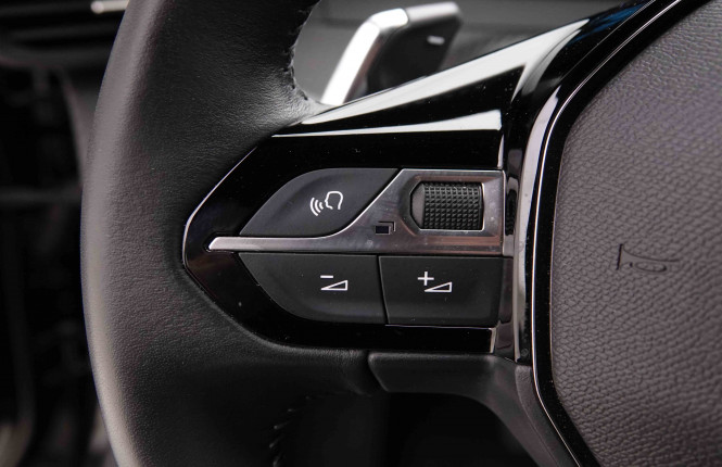 PEUGEOT_PEUGEOT_2008_2653088_18.jpg PEUGEOT_PEUGEOT_2008_2653088_18.jpg