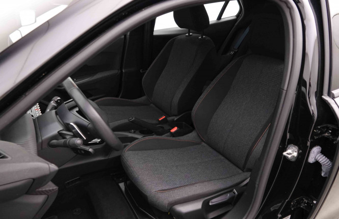 PEUGEOT_PEUGEOT_2008_2653088_6.jpg PEUGEOT_PEUGEOT_2008_2653088_6.jpg