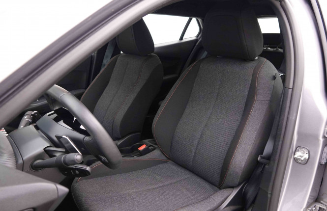 PEUGEOT_PEUGEOT_2008_2653092_6.jpg