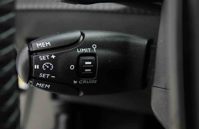 PEUGEOT_PEUGEOT_2008_2653093_18.jpg