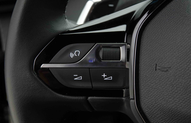 PEUGEOT_PEUGEOT_2008_2653093_19.jpg