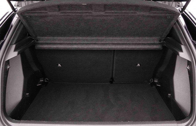 PEUGEOT_PEUGEOT_2008_2653116_5.jpg