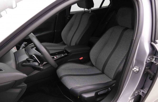 PEUGEOT_PEUGEOT_2008_2653121_6.jpg