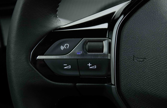 PEUGEOT_PEUGEOT_2008_2653228_18.jpg PEUGEOT_PEUGEOT_2008_2653228_18.jpg
