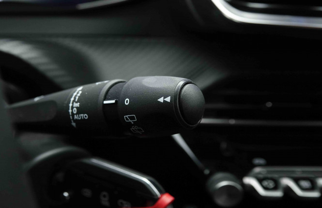 PEUGEOT_PEUGEOT_2008_2653230_16.jpg