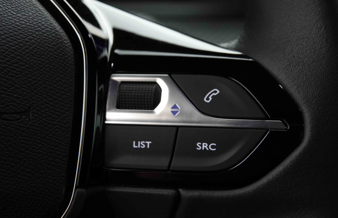 PEUGEOT_PEUGEOT_2008_2653231_15.jpg