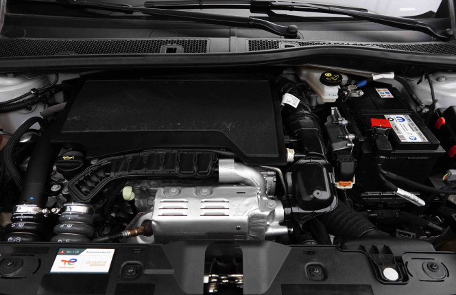 PEUGEOT_PEUGEOT_2008_2653273_22.jpg