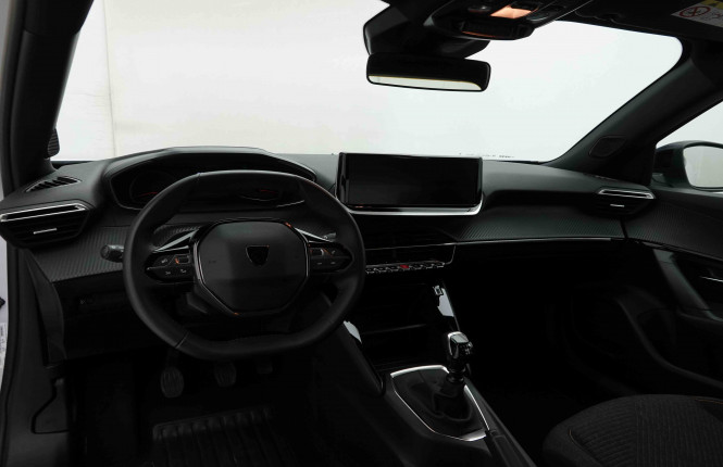PEUGEOT_PEUGEOT_2008_2653273_7.jpg