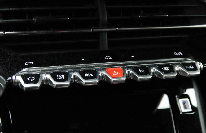 PEUGEOT_PEUGEOT_2008_2653335_13.jpg PEUGEOT_PEUGEOT_2008_2653335_13.jpg