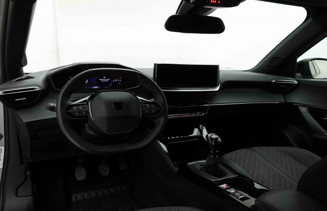 PEUGEOT_PEUGEOT_2008_2653452_7.jpg