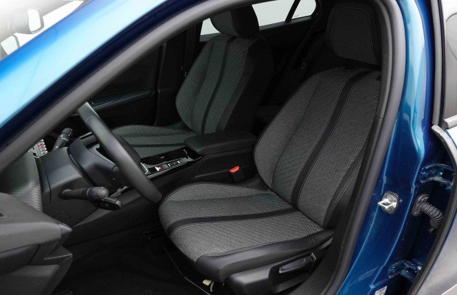 PEUGEOT_PEUGEOT_2008_2653458_6.jpg