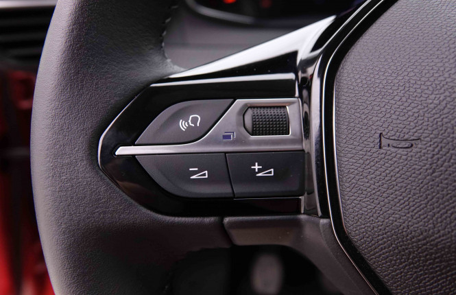 PEUGEOT_PEUGEOT_208_2548502_15.jpg
