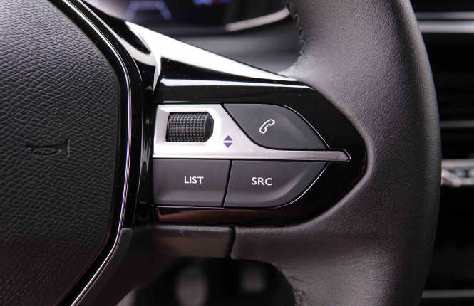 PEUGEOT_PEUGEOT_208_2548502_16.jpg