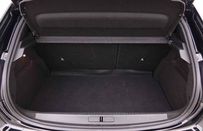 PEUGEOT_PEUGEOT_208_2548505_5.jpg
