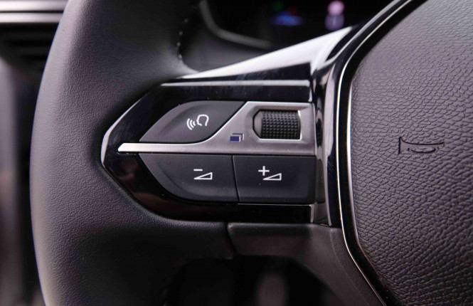 PEUGEOT_PEUGEOT_208_2548518_17.jpg