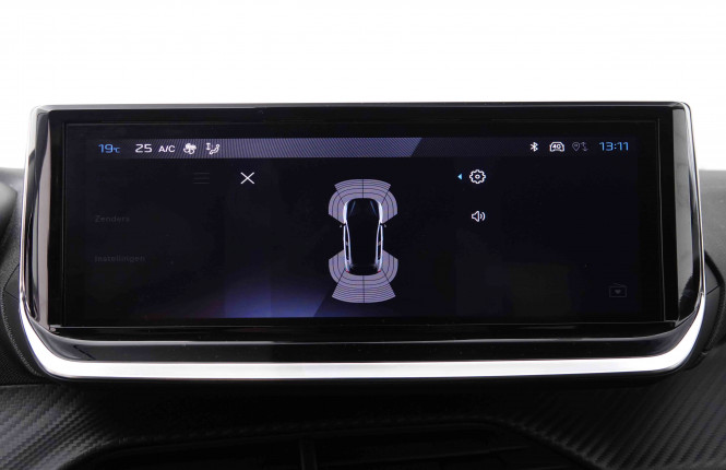 PEUGEOT_PEUGEOT_208_2548519_11.jpg