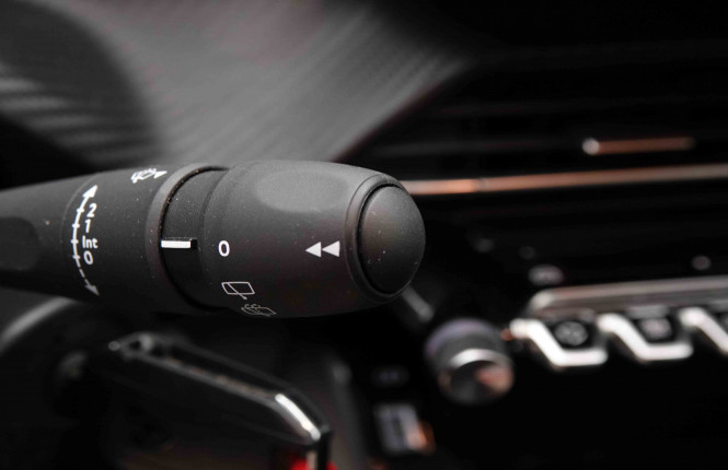 PEUGEOT_PEUGEOT_208_2550350_16.jpg PEUGEOT_PEUGEOT_208_2550350_16.jpg