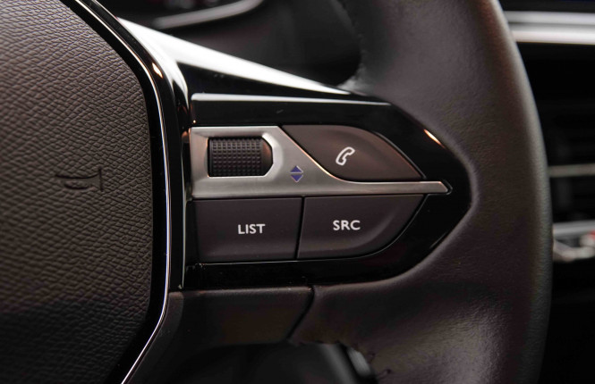 PEUGEOT_PEUGEOT_208_2550350_19.jpg PEUGEOT_PEUGEOT_208_2550350_19.jpg