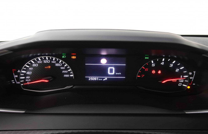 PEUGEOT_PEUGEOT_208_2550351_15.jpg