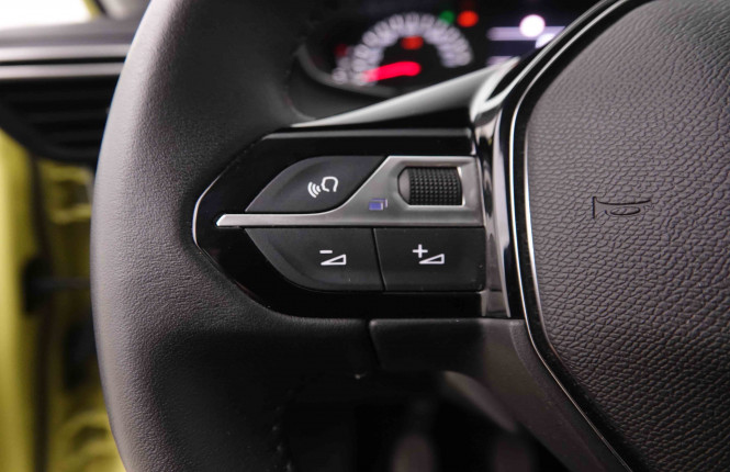 PEUGEOT_PEUGEOT_208_2550351_18.jpg