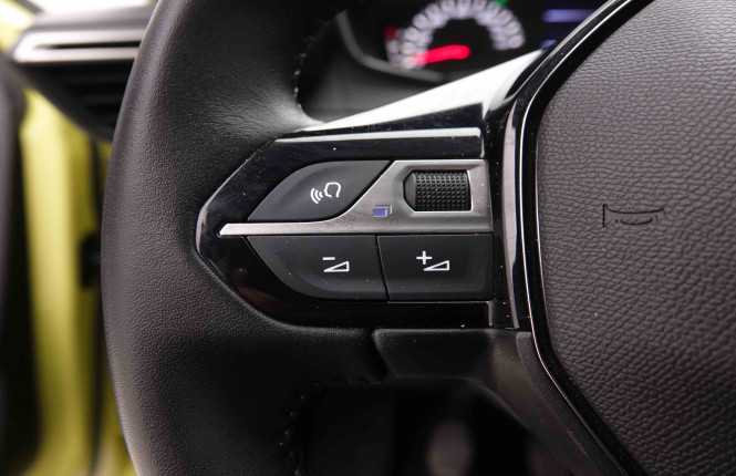 PEUGEOT_PEUGEOT_208_2550353_17.jpg PEUGEOT_PEUGEOT_208_2550353_17.jpg