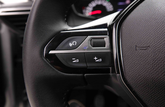 PEUGEOT_PEUGEOT_208_2550358_18.jpg